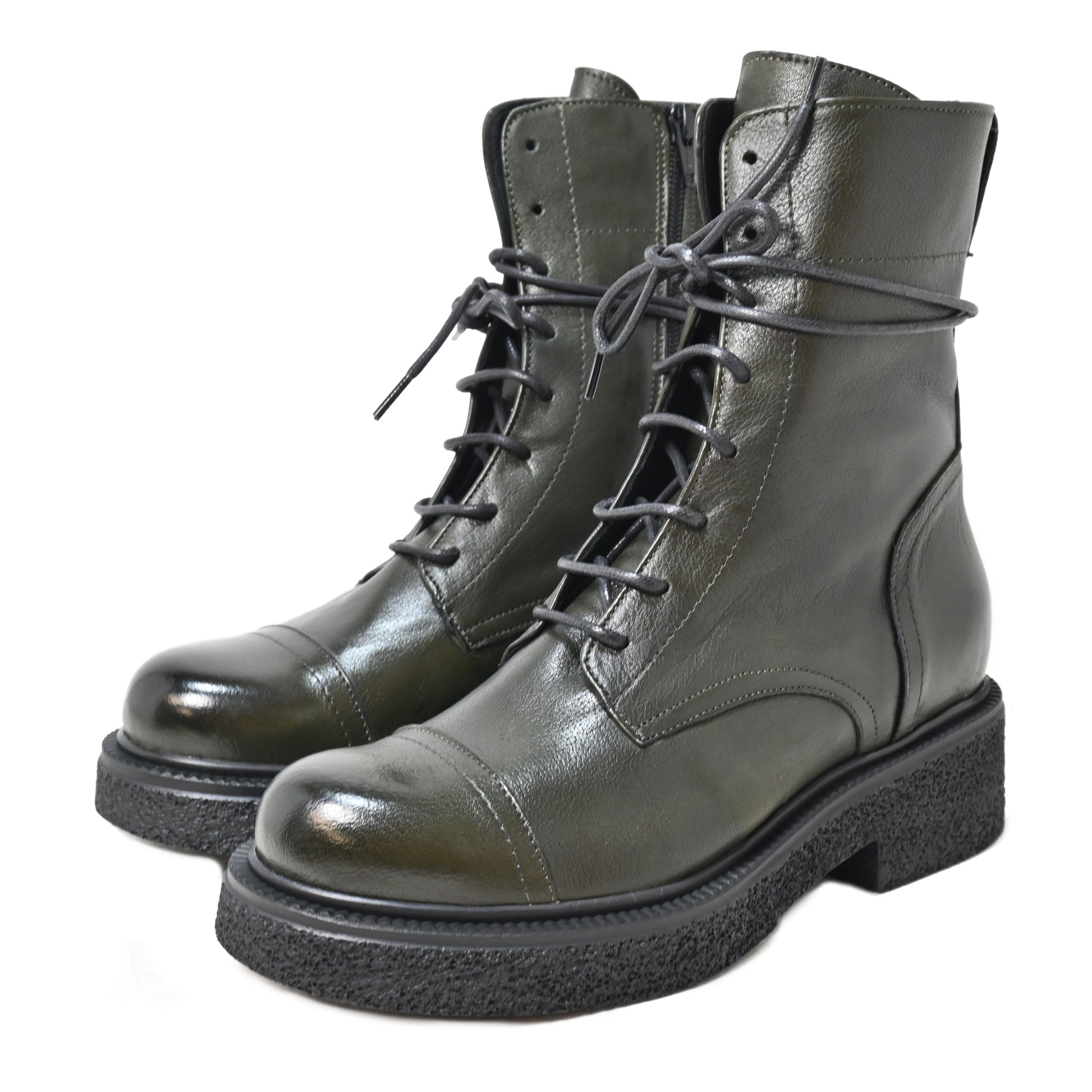 KIRA 14 - urban amphibian leather BOTTLE - History541